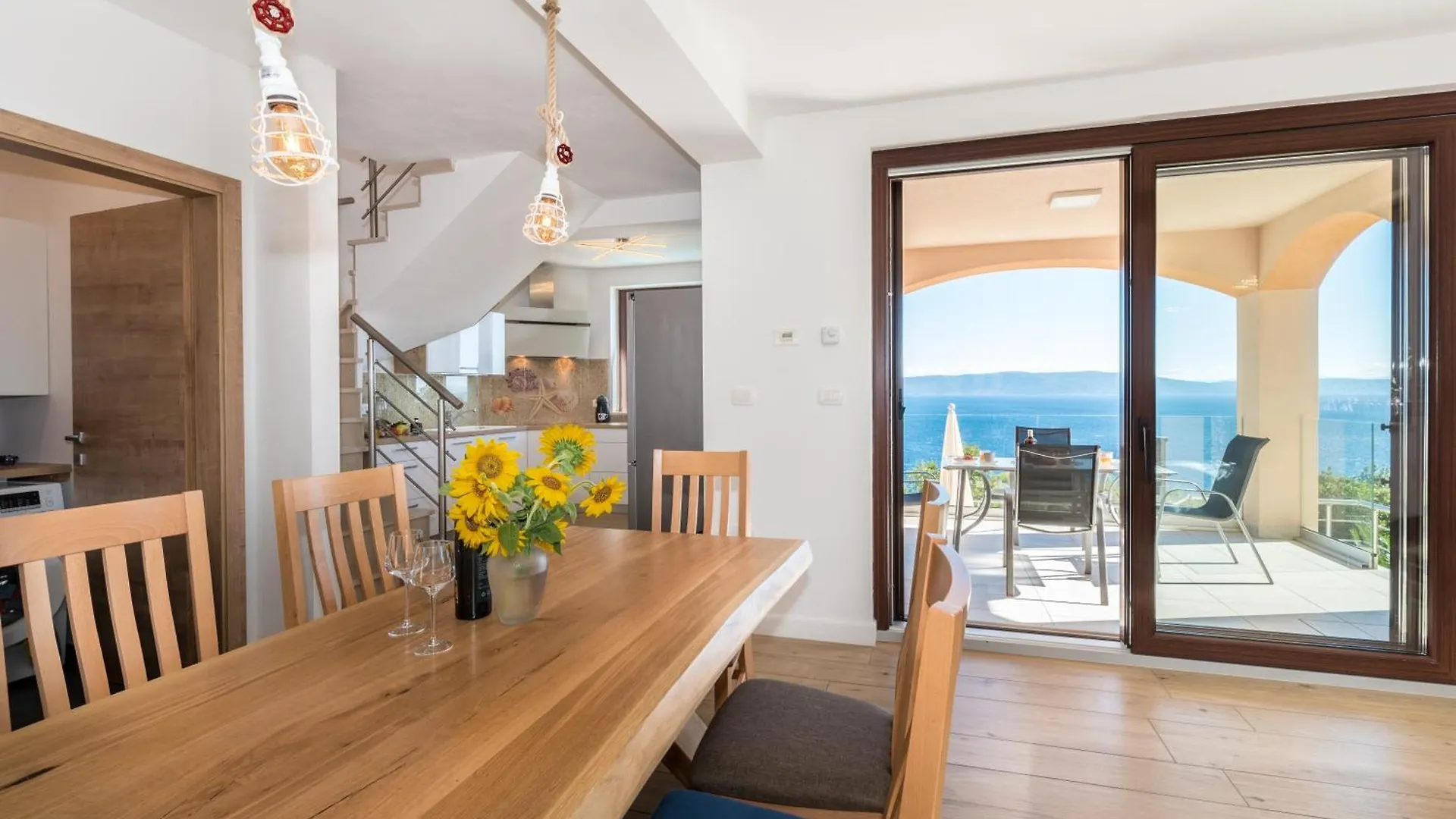Holiday home Vila Girasole Fewo - Appartment Ravni