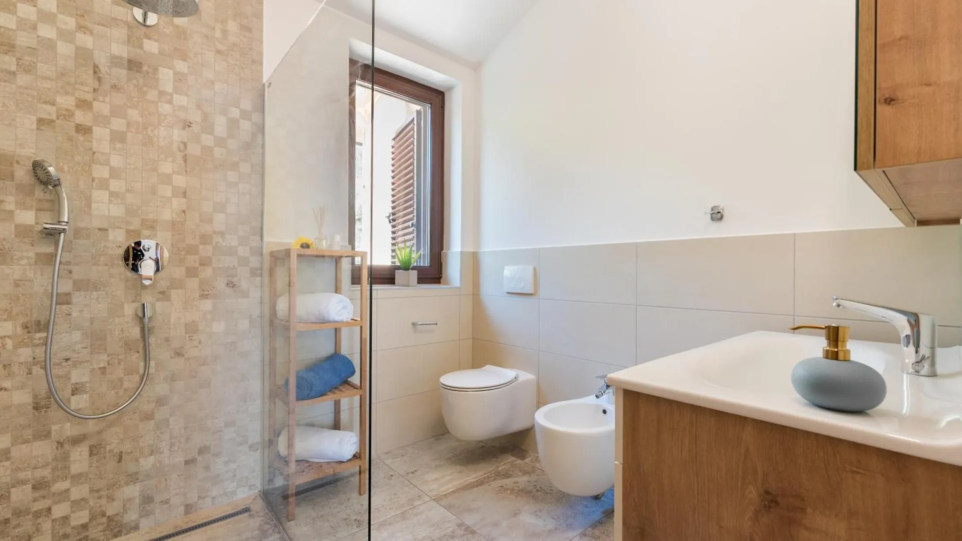Holiday home Vila Girasole Fewo - Appartment Ravni Croatia
