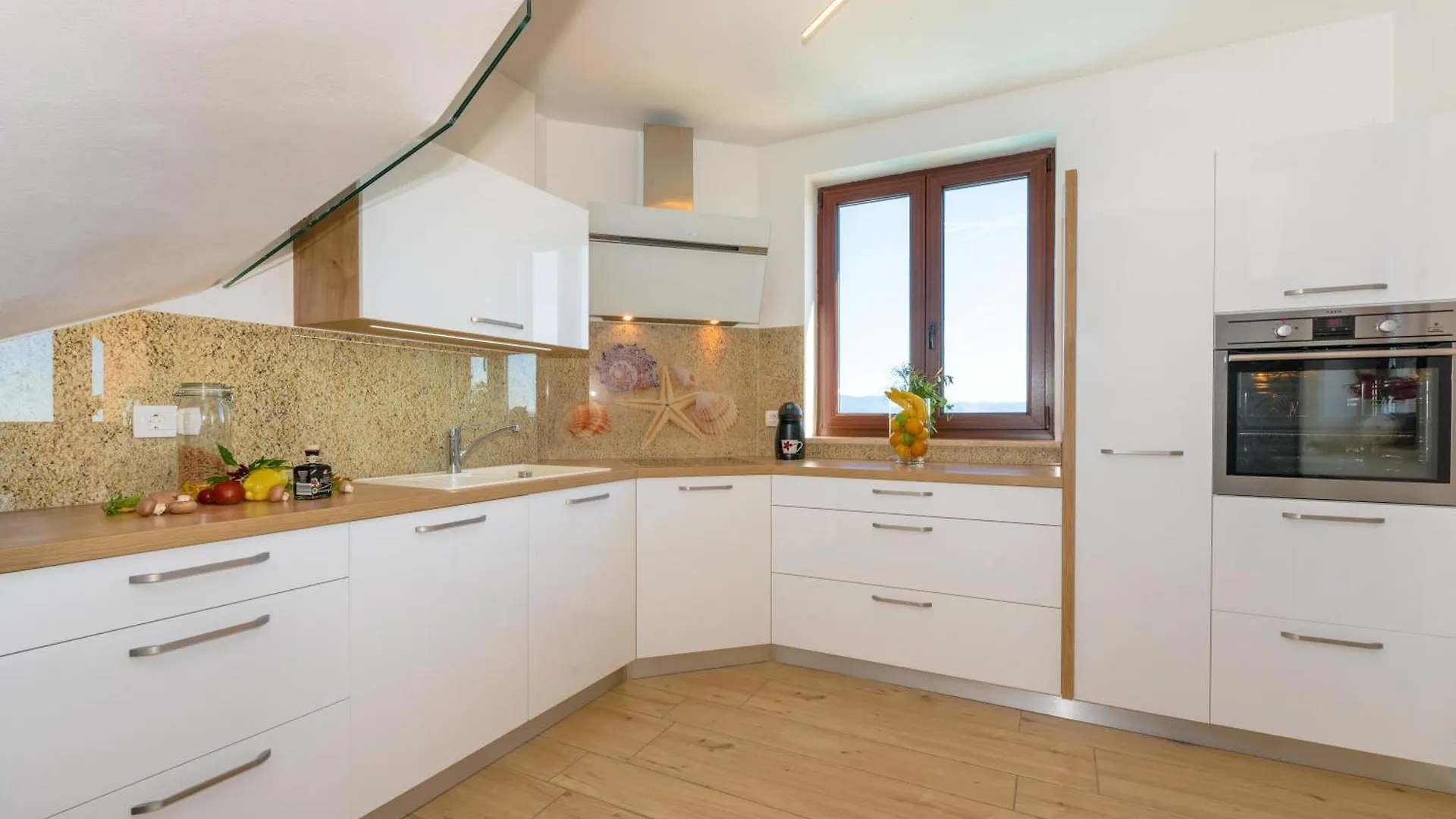 Vila Girasole Fewo - Appartment Ravni