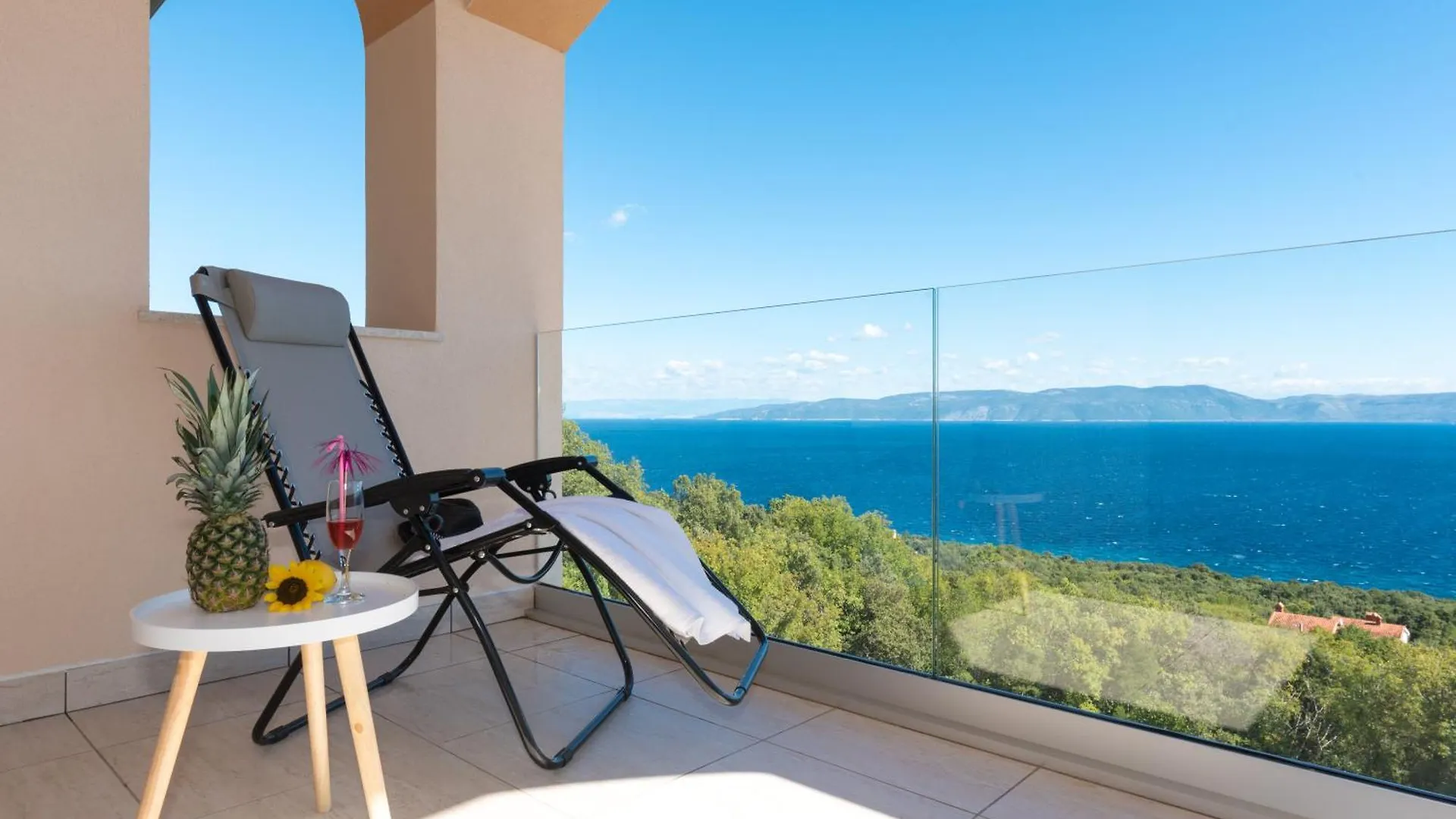 Holiday home Vila Girasole Fewo - Appartment Ravni